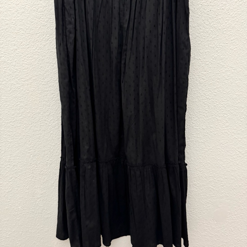 Old Navy Sleeveless Waist Defined Embroidered Clip Dot Maxi Dress Black NWT - Picture 13 of 16